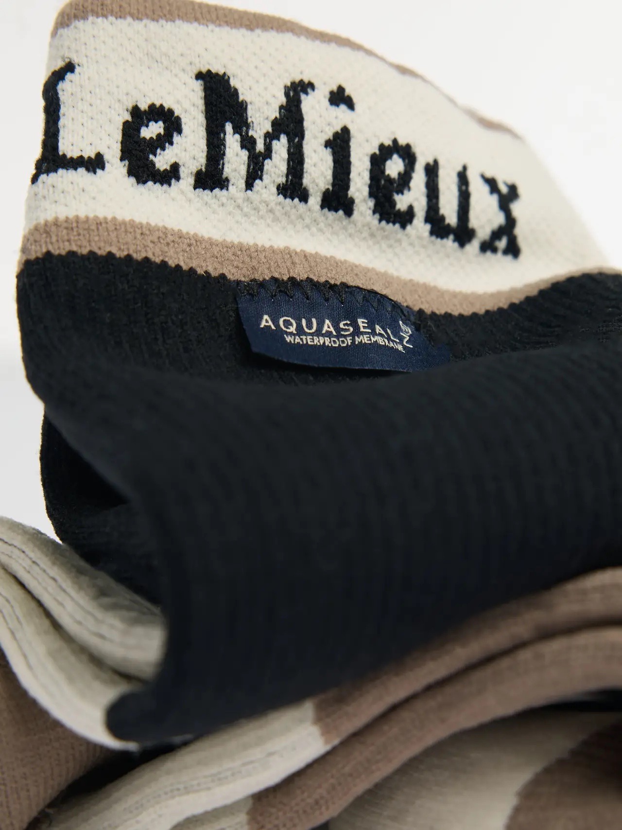 LeMieux x Sealskinz Waterproof Socks Black - Image 3