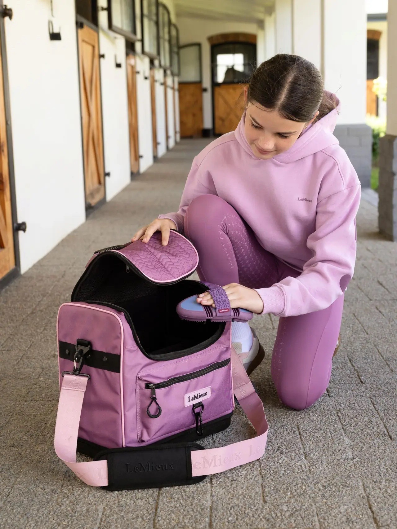 LeMieux Elite Pro Grooming Bag Mallow - Image 4