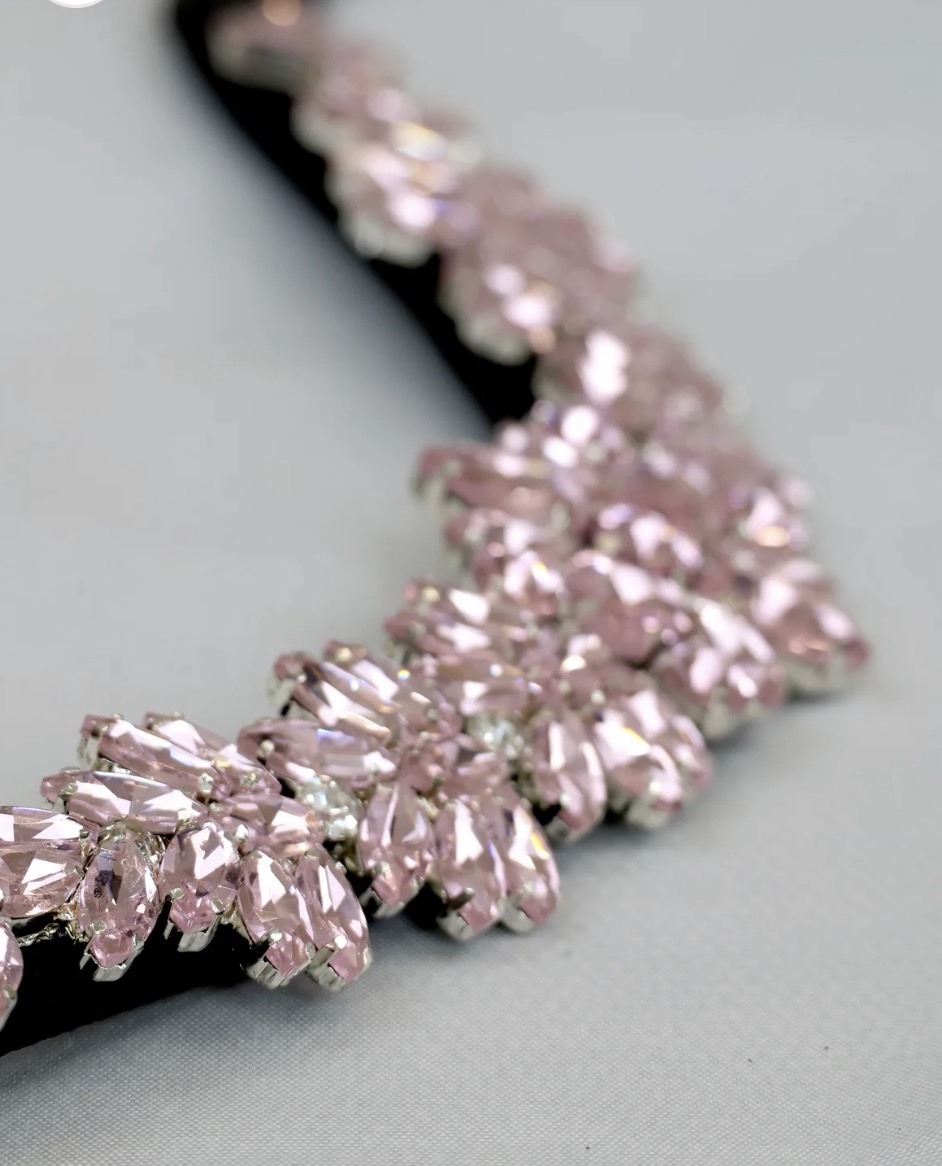 Bloomfields Browband - Pink Crystal V Shape Black Leather - Image 2